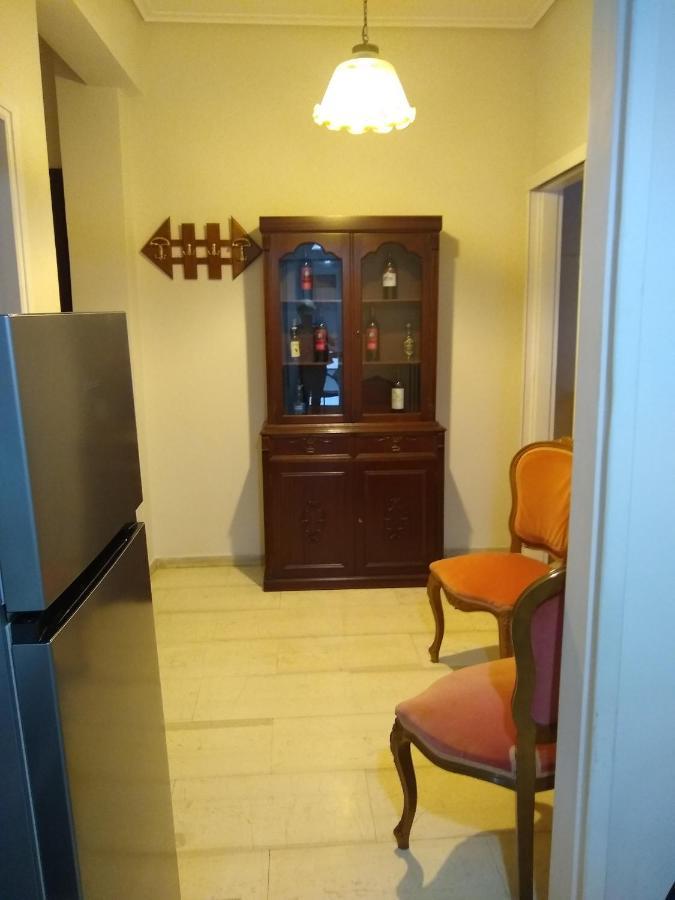 Acropolis Within 10 Minutes Walk! Classical Apartment And A Hostess At Your Side! Aten Exteriör bild