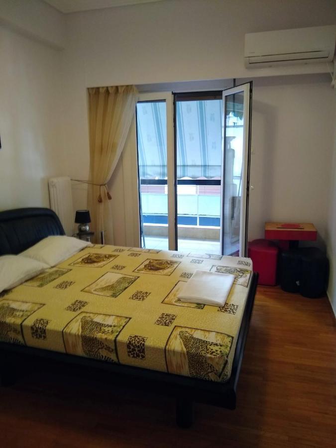 Acropolis Within 10 Minutes Walk! Classical Apartment And A Hostess At Your Side! Aten Exteriör bild